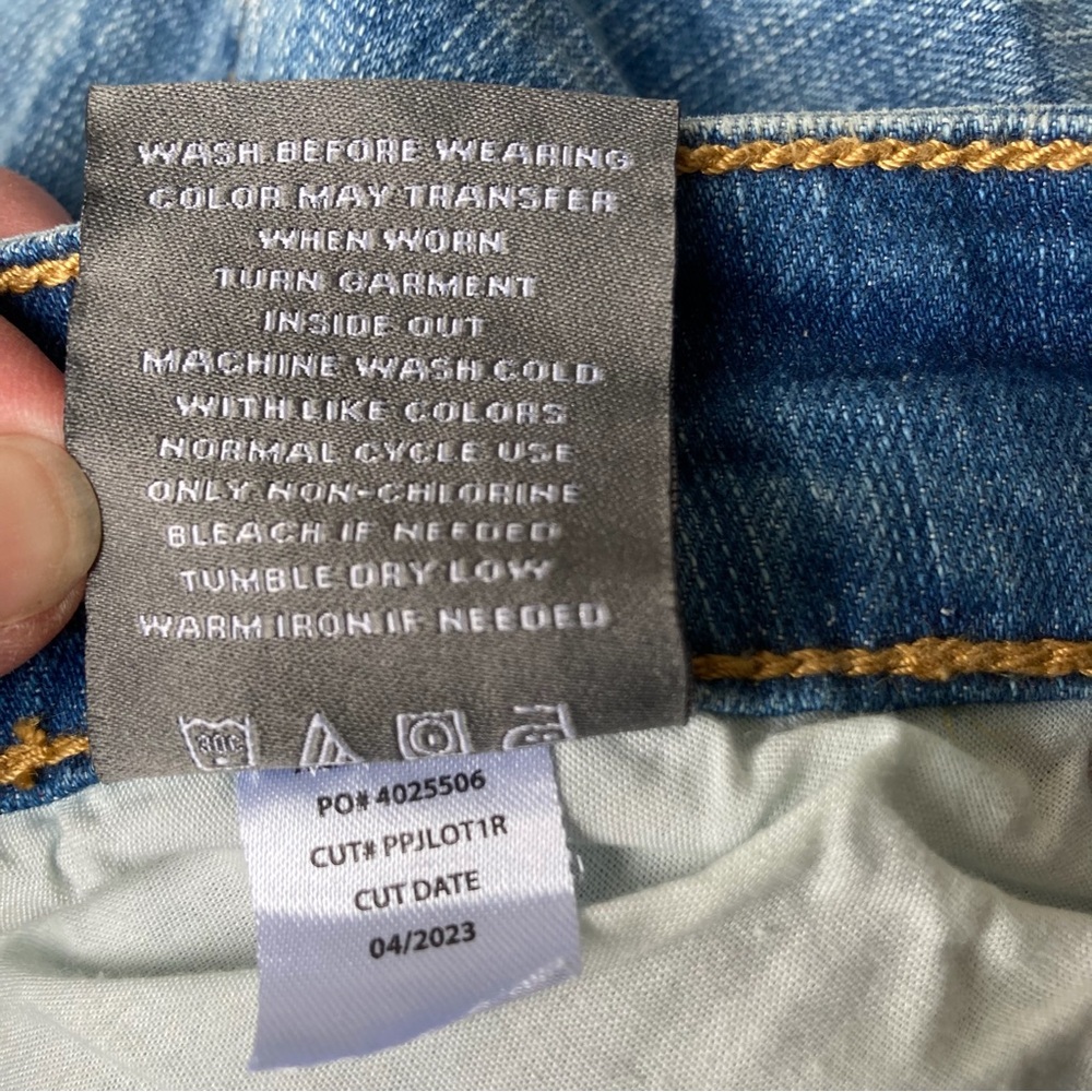 torrid Perfect Wide Leg Vintage Stretch Light Blue Distressed Jeans Women’s 16 - Picture 8 of 11